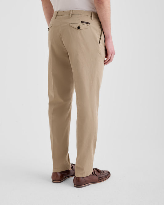 Pleated chino trousers LIGHT CAMEL | Filippo De Laurentiis Pleated chino trousers LIGHT CAMEL | Filippo De Laurentiis
