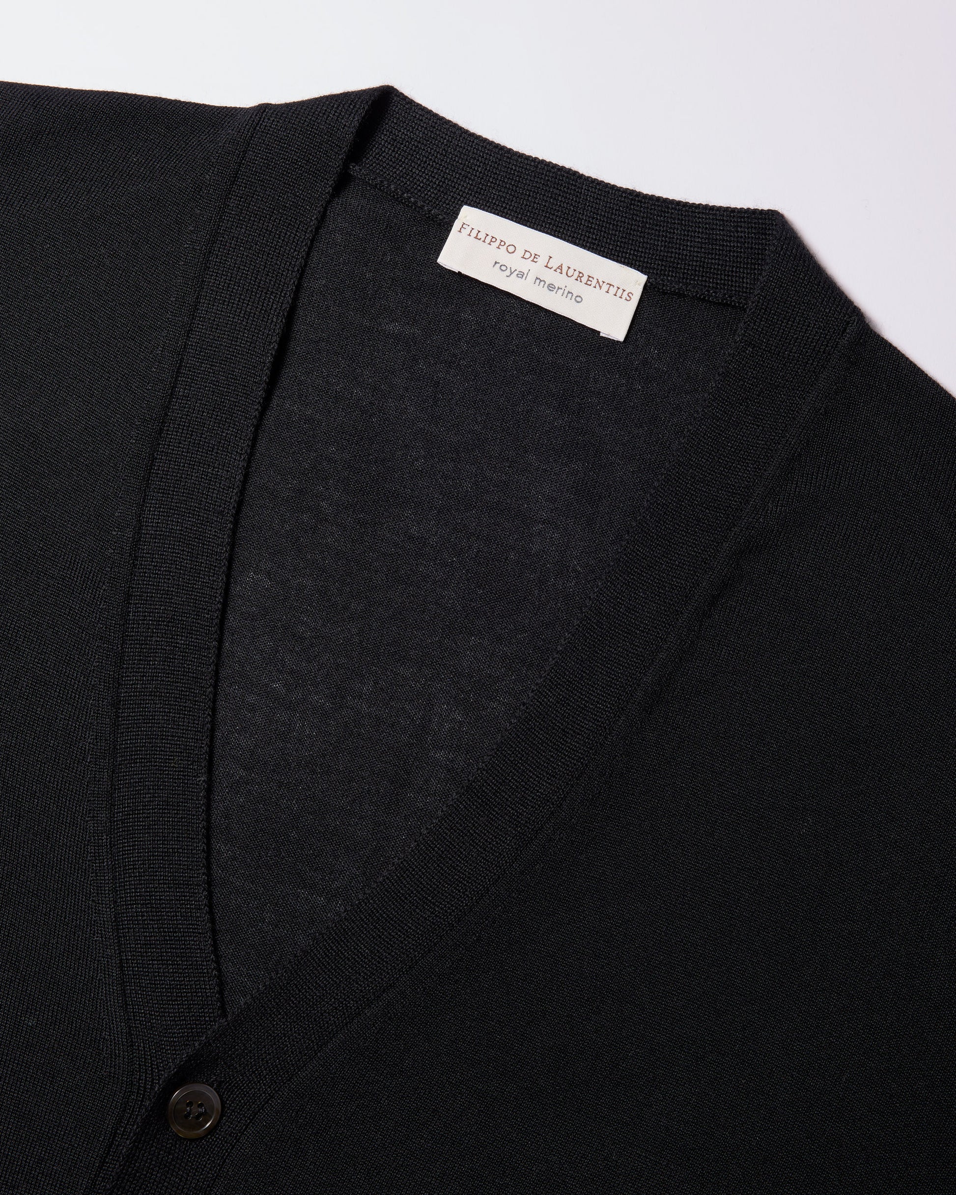 Buttoned cardigan Black | Filippo De Laurentiis