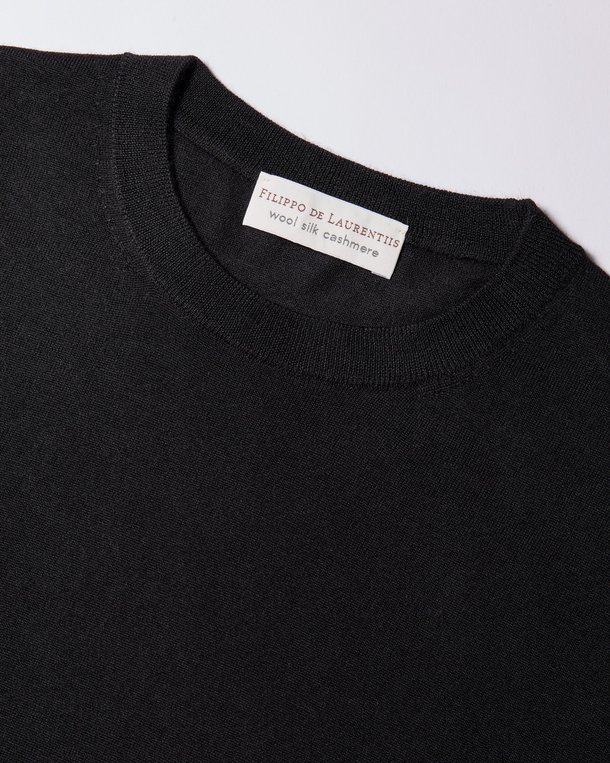 Girocollo Nero | Filippo De Laurentiis