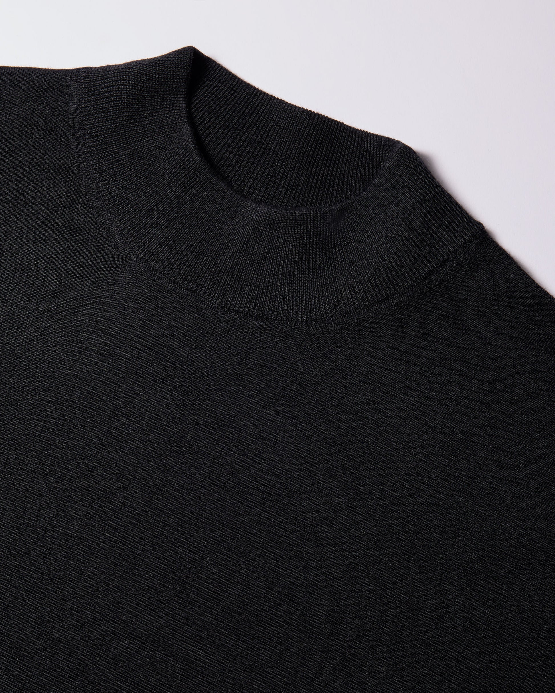 Lupetto Nero | Filippo De Laurentiis