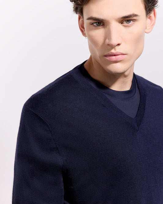 Scollo v Blu navy | Filippo De Laurentiis
