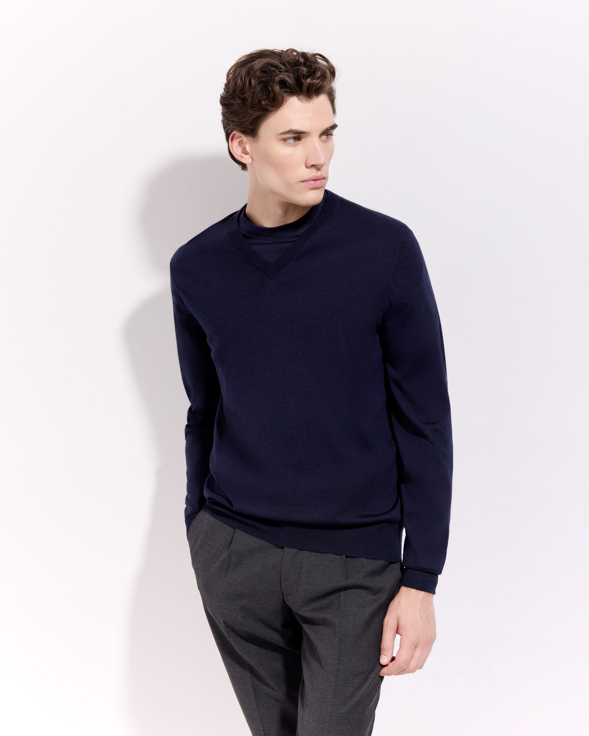 Scollo v Blu navy | Filippo De Laurentiis