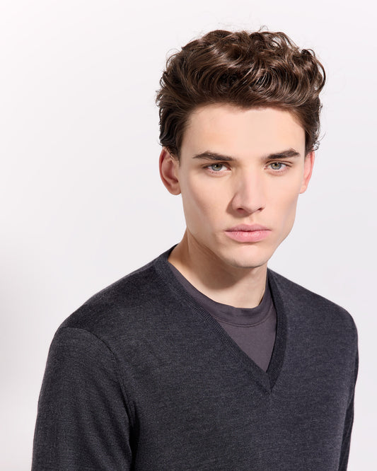 V-neck sweater  Charcoal grey | Filippo De Laurentiis