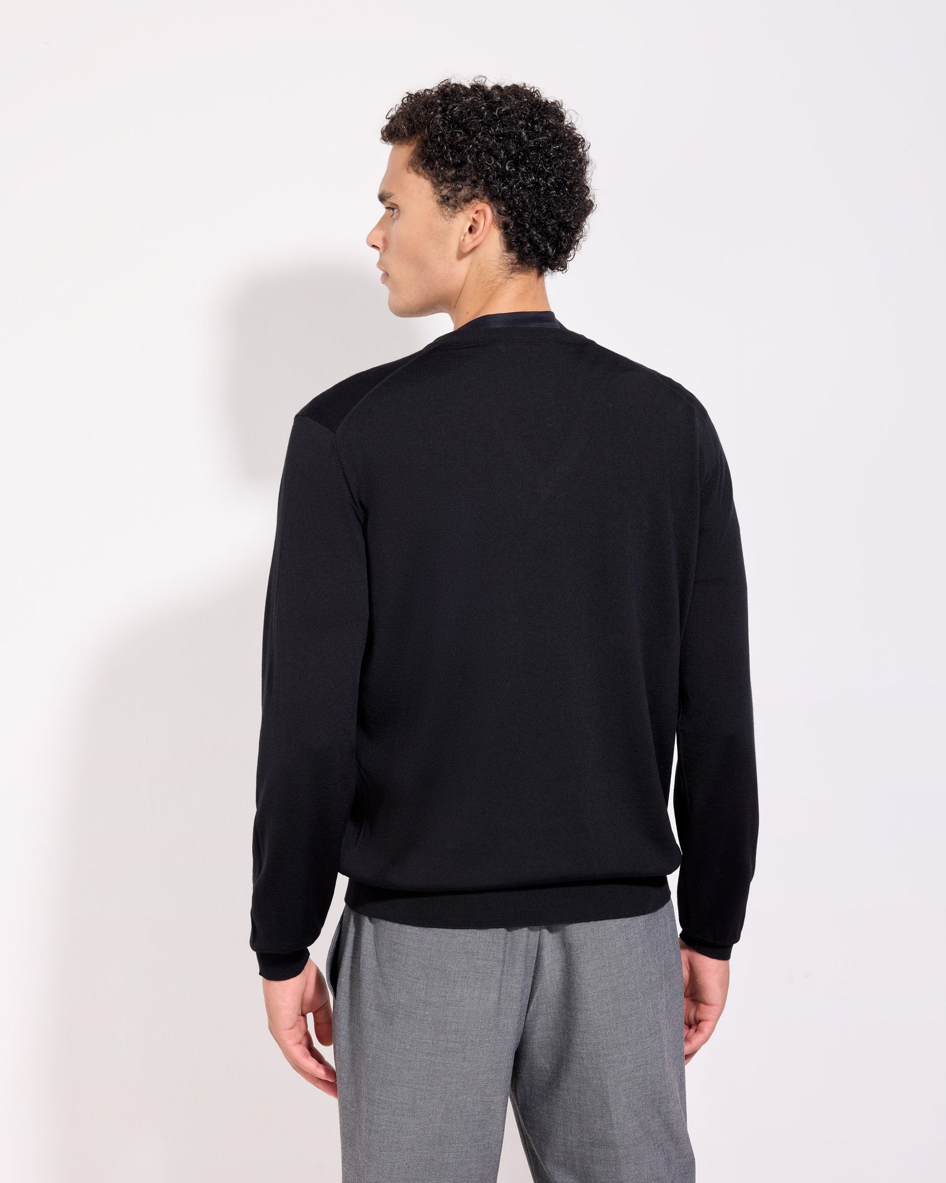 V-neck sweater  Black | Filippo De Laurentiis