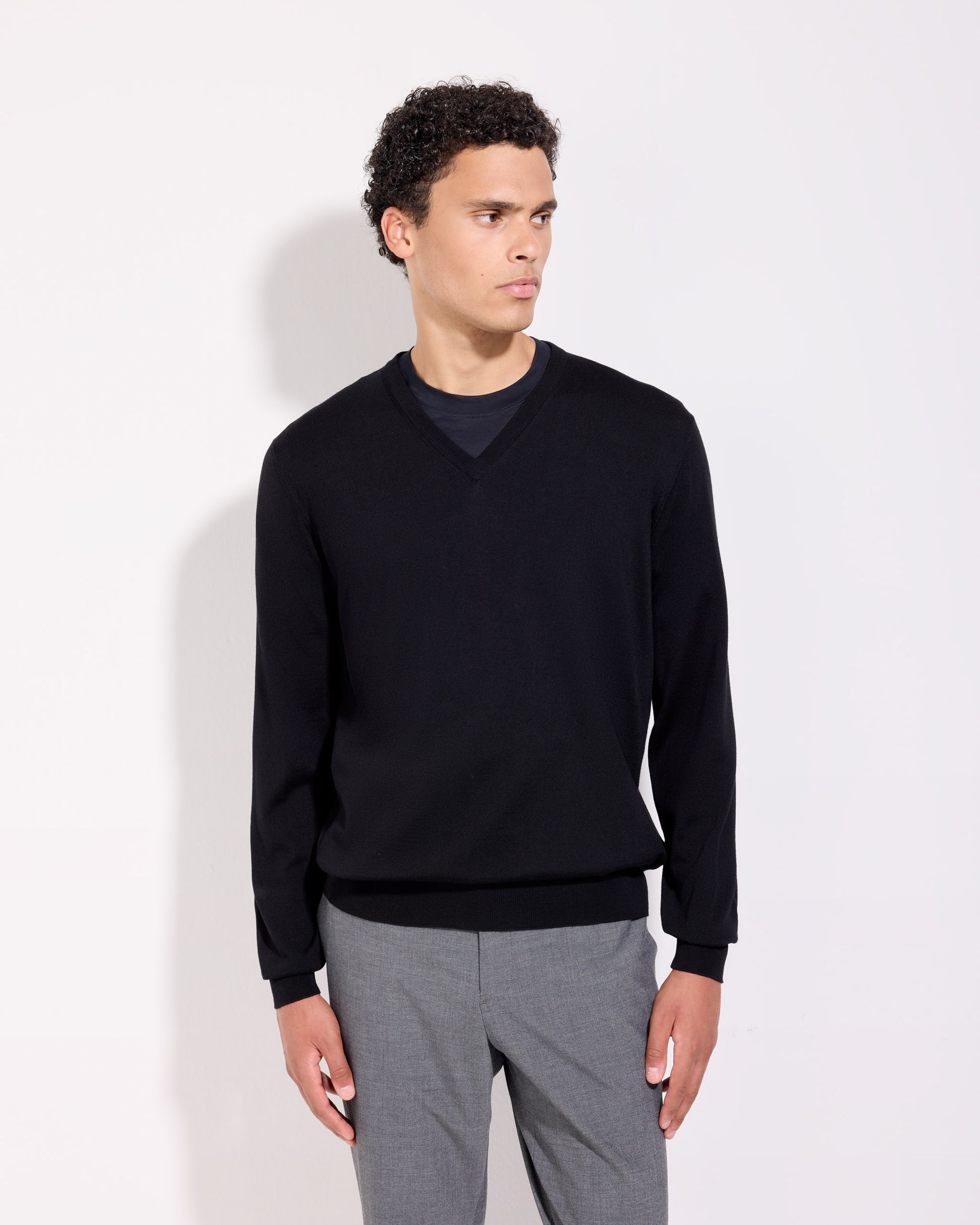 V-neck sweater  Black | Filippo De Laurentiis